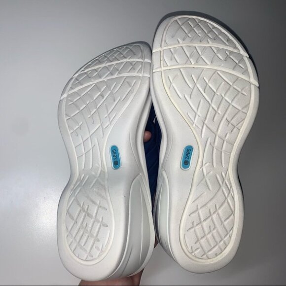 Bzees Knockout Sandals Women’s Size 9 US Navy White Comfort Gel Platform Slip-On - Picture 6 of 8